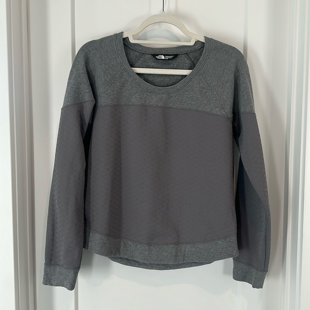 North face quilted sweater medium